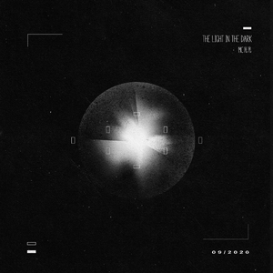 丝袜老师自慰摸下面
